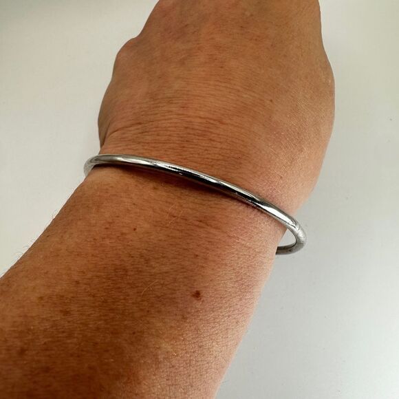 Stamped Mexico ATI 925, solid silver bangle bracelet! - Picture 5 of 9